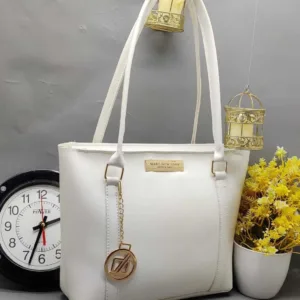 Buy Stylish Women’s Bags Online in Pakistan | Trendy Handbags