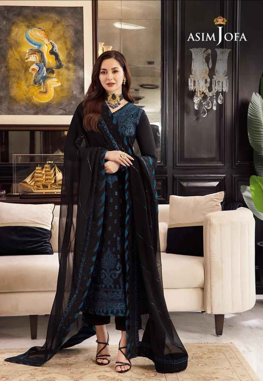 Black Embroidered Dhanak Suit