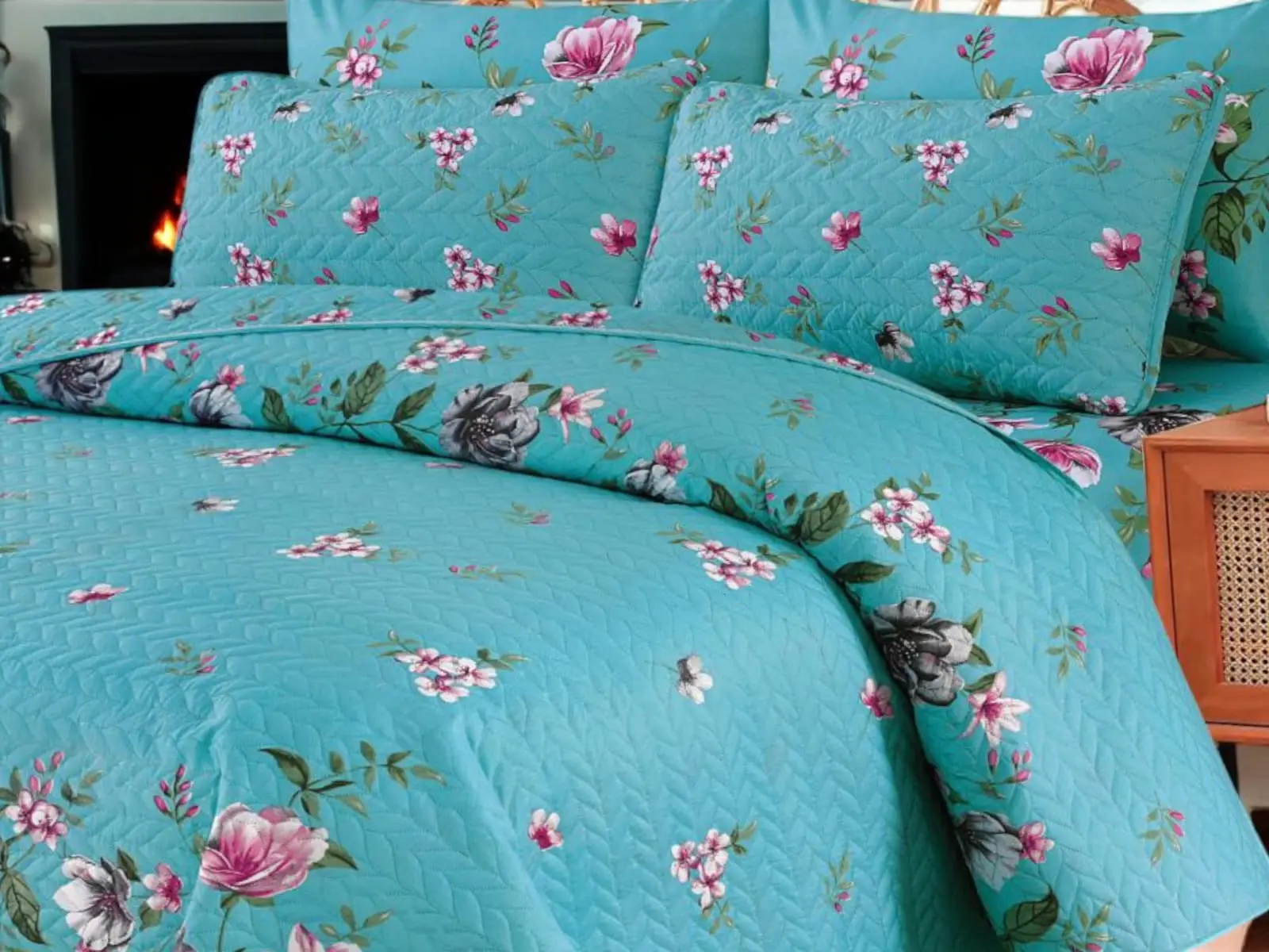 Salonika Cotton King Size Bedsheet Set with Pillow Covers – Printed Design - Image 3